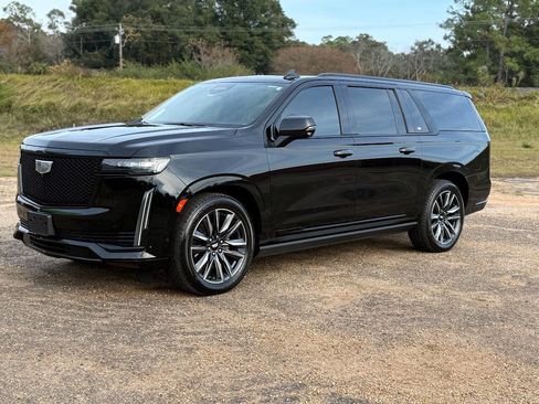 Used 2021 Cadillac Escalade ESV Sport Platinum image 1