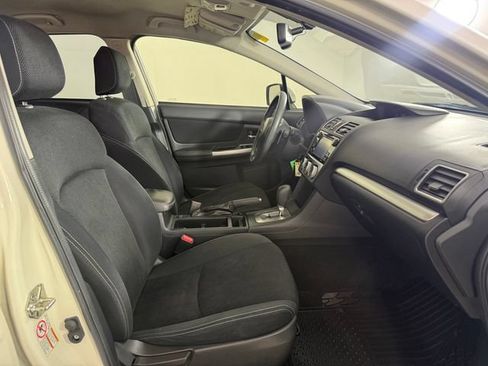 Used 2015 Subaru Crosstrek 2.0i Premium w/ Popular Package #1 AWD/4WD image 17