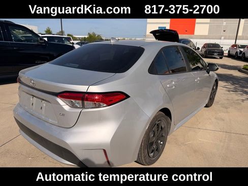 Used 2020 Toyota Corolla LE image 4
