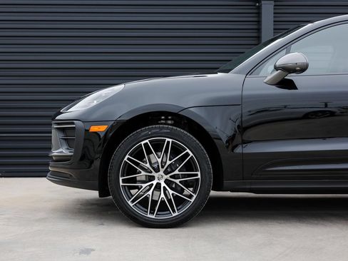 Certified 2026 Porsche Macan Turbo AWD/4WD image 11