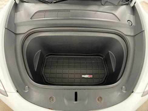 Used 2021 Tesla Model Y Long Range image 29