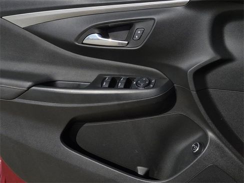 Used 2025 Buick Envista Avenir image 23