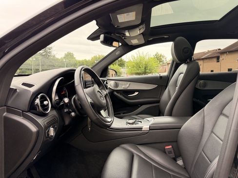 Used 2019 Mercedes-Benz GLC 300 4MATIC image 15