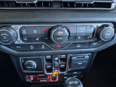 Used 2026 Jeep Wrangler Unlimited Sport AWD/4WD image 26