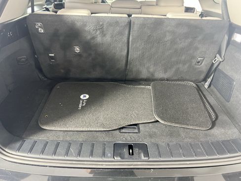 Used 2021 Lexus RX 350L Premium w/ Premium Package image 25