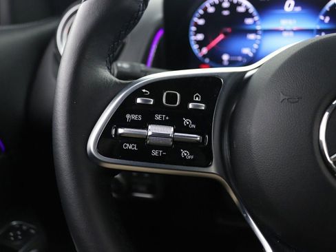 Certified 2022 Mercedes-Benz GLB 250 4MATIC image 13