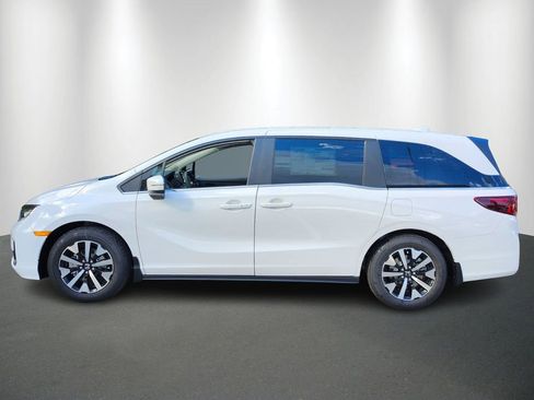New 2026 Honda Odyssey EX-L image 4