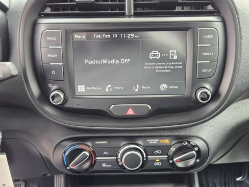 Used 2023 Kia Soul LX w/ Option Group 015 image 18