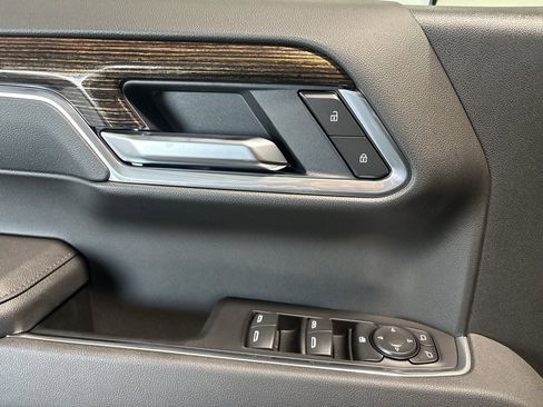 New 2026 GMC Sierra 1500 SLE image 12