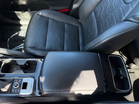 Used 2020 Kia Telluride SX w/ SX Prestige Package AWD/4WD image 14