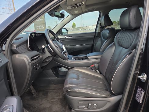 Used 2024 Hyundai Palisade Limited FWD image 7