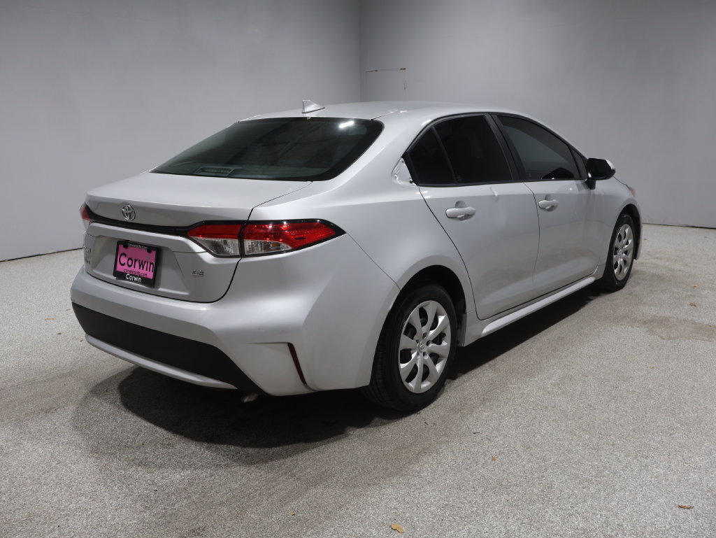 Used 2020 Toyota Corolla LE FWD image 2