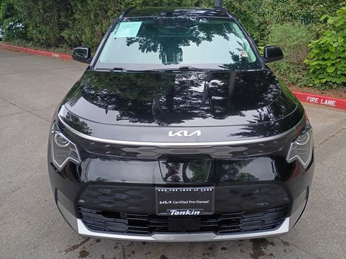 Used 2024 Kia Niro Wind w/ Wind Preserve Package FWD image 12