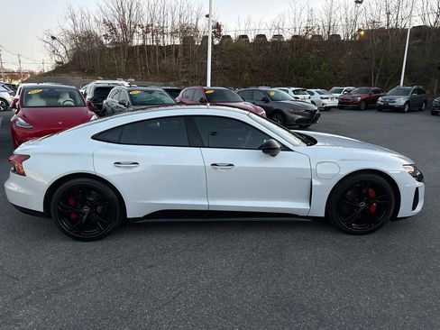 Used 2022 Audi e-tron GT Premium Plus w/ Performance Package image 16