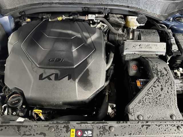 Used 2024 Kia Telluride EX w/ EX Captain's Chair Package AWD/4WD image 9