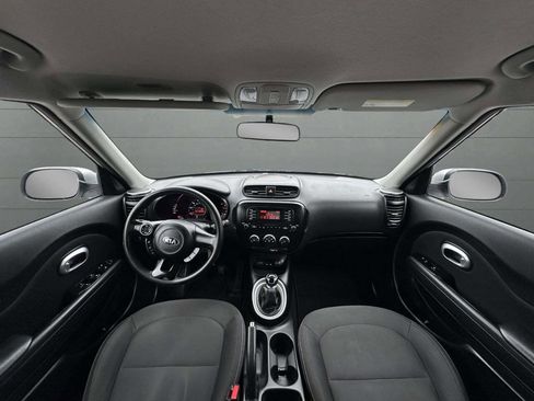 Used 2014 Kia Soul Base 4dr Crossover 6M image 24