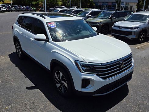 Used 2026 Volkswagen Atlas SE AWD/4WD image 8