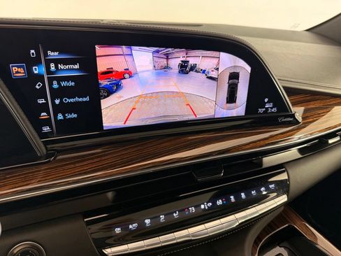 Used 2021 Cadillac Escalade Premium Luxury w/ Driver Assist Tech Package AWD/4WD image 35