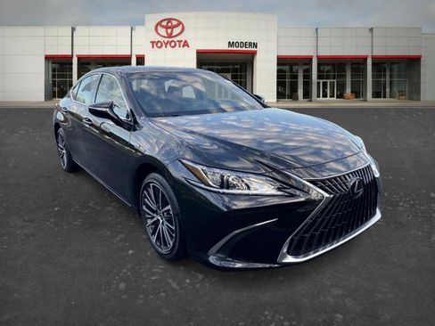 Used 2024 Lexus ES 350 w/ Premium Package image 3