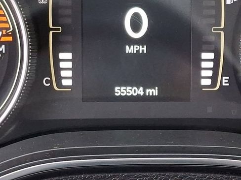 Used 2019 Jeep Cherokee Latitude Plus w/ Comfort/Convenience Group AWD/4WD image 20