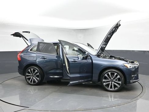 Used 2023 Volvo XC60 B5 Ultimate w/ Climate Package AWD/4WD image 49