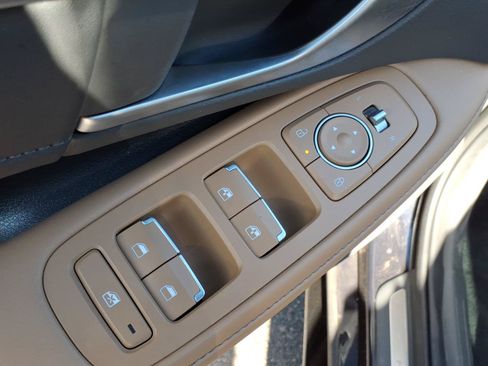 Certified 2025 Hyundai Sonata Limited FWD image 11