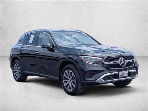 Certified 2026 Mercedes-Benz GLC 300 image 3