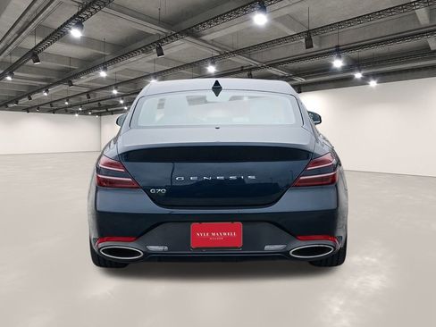 Used 2025 Genesis G70 2.5T image 15