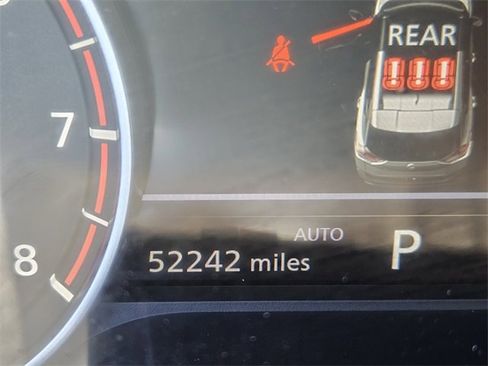 Used 2023 Nissan Rogue S image 31