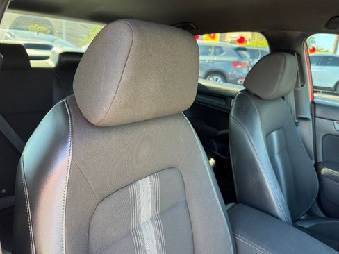 Used 2023 Honda Civic Sport image 16