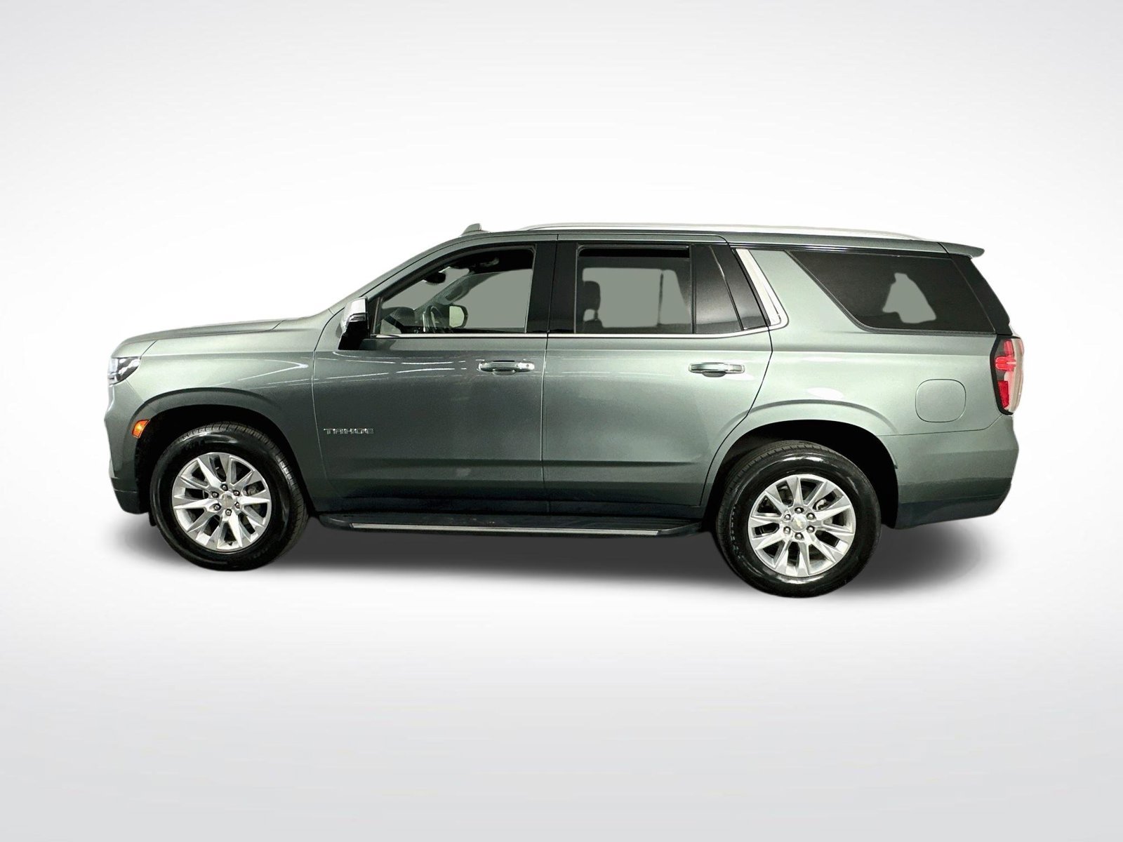 Used 2024 Chevrolet Tahoe Premier AWD/4WD image 5