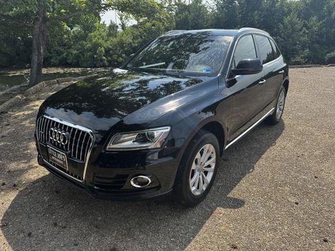 Used 2016 Audi Q5 2.0T Premium Plus w/ Technology Package AWD/4WD image 12