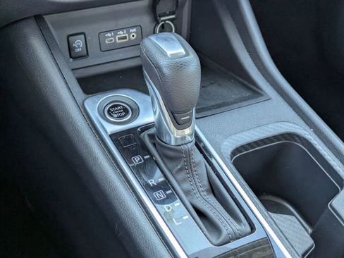 Used 2025 Nissan Sentra SV FWD image 23