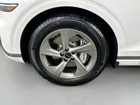 New 2026 Genesis GV70 2.5T Select AWD/4WD image 23