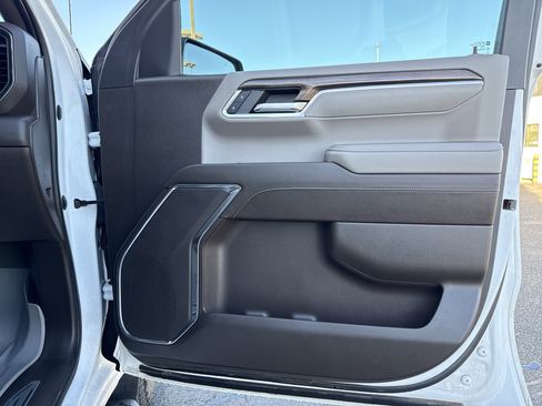 Used 2023 Chevrolet Silverado 1500 RST w/ Z71 Off-Road Package image 43