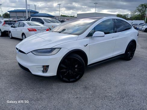 Used 2020 Tesla Model X Long Range AWD/4WD image 2