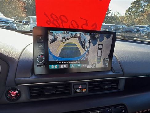 Used 2025 Honda Pilot TrailSport image 31