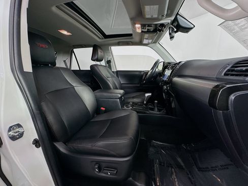 Certified 2024 Toyota 4Runner TRD Off-Road Premium w/ Moonroof Package AWD/4WD image 29