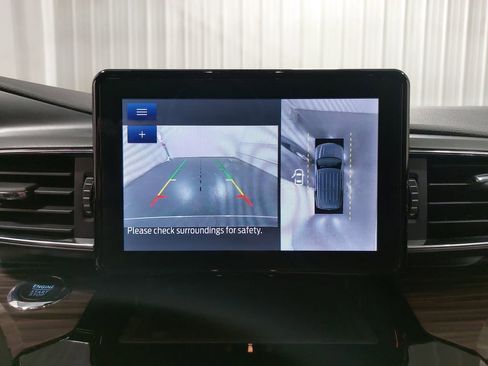 Used 2022 Ford Explorer Limited image 27