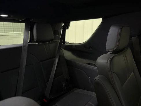 Used 2024 Chevrolet Tahoe RST w/ Luxury Package AWD/4WD image 21