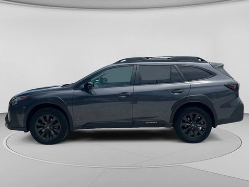 Used 2023 Subaru Outback Onyx Edition AWD/4WD image 2