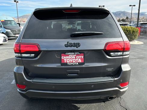 Used 2021 Jeep Grand Cherokee Laredo X image 4