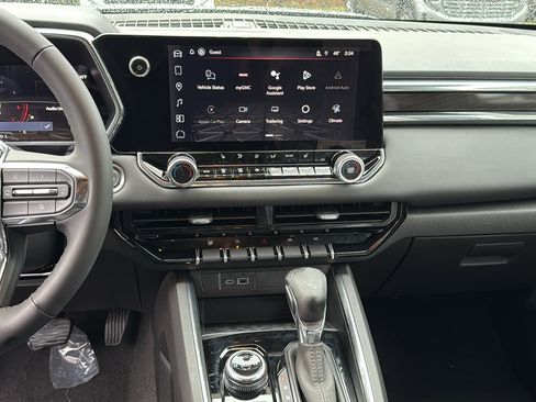 New 2026 GMC Canyon Elevation w/ Convenience Package image 17