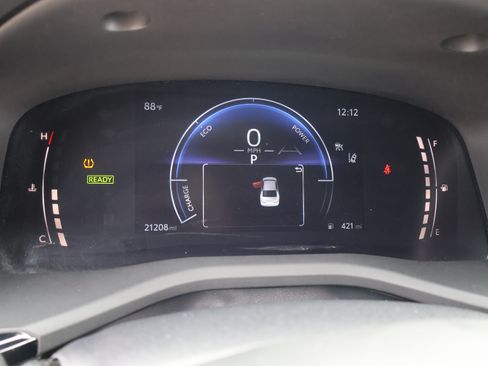 Used 2025 Toyota Camry SE FWD image 35