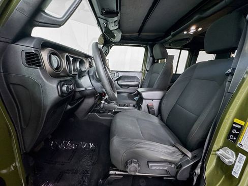 Used 2020 Jeep Wrangler Unlimited Sport image 15