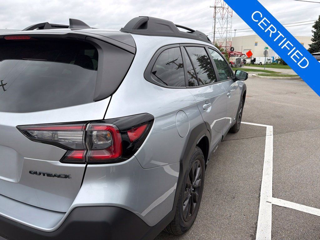 Used 2025 Subaru Outback Onyx Edition AWD/4WD image 3