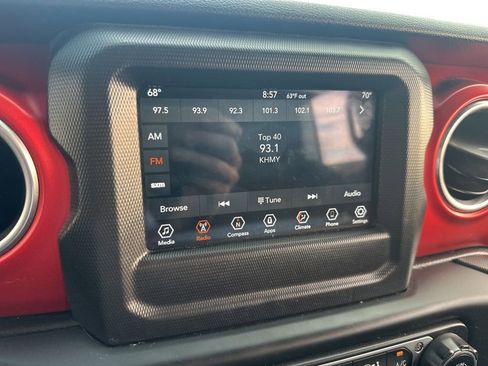 Used 2018 Jeep Wrangler Unlimited Rubicon image 11