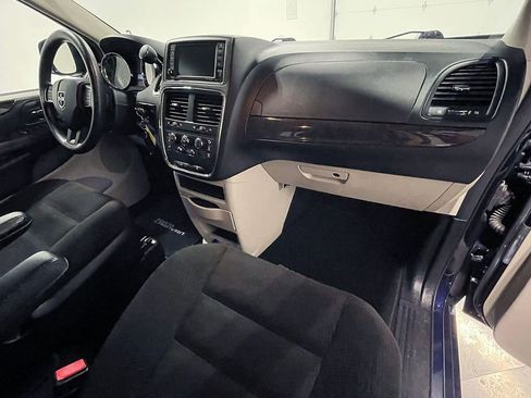 Used 2017 Dodge Grand Caravan SE w/ Power Window Group FWD image 26