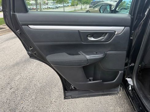 Used 2019 Honda CR-V LX image 32