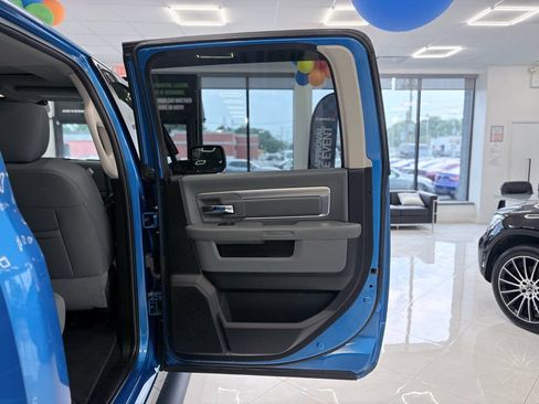 Used 2020 RAM 1500 Warlock AWD/4WD image 36
